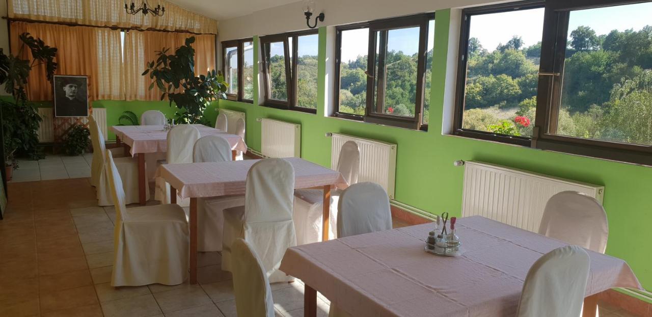Klet Jana Bed & Breakfast Jastrebarsko Extérieur photo